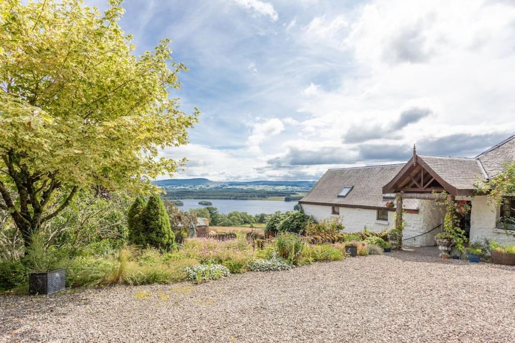The Stable - Cottage With A Spectacular Lake View Port Of Menteith Exteriér fotografie